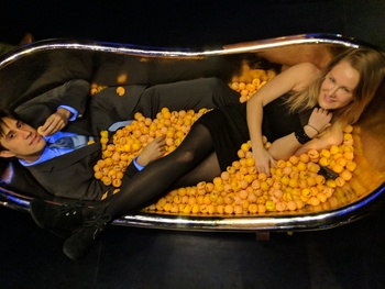 Ping pong balls. Click for full size.